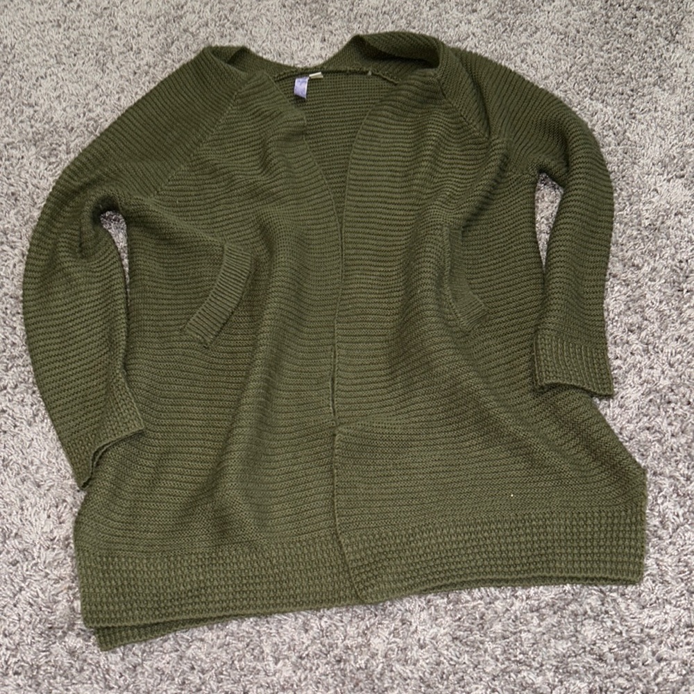 Alya green cardigan sweater camo olive pockets size‎ small women's jacket soft